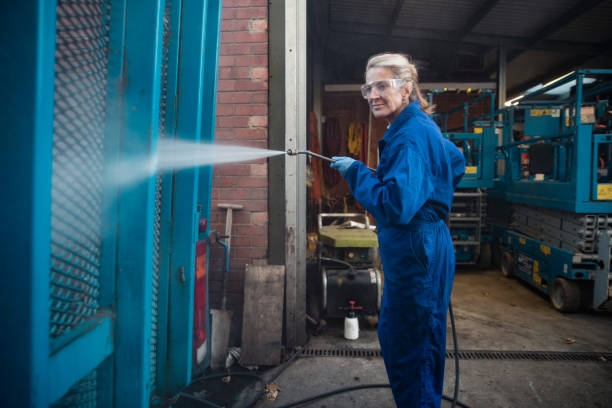 Professional Pressure washing in North Webster, IN